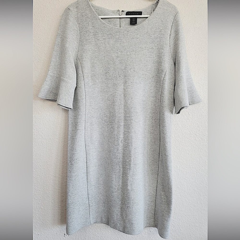 EUC Tahari gray shift dress size 8